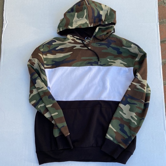 New GUESS Men's Hoodie SZ M - Picture 2 of 4